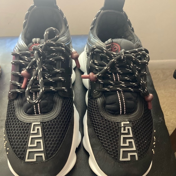 Versace Chain Reaction “Blk/Wht” sz 10 & Nike Foamposite One “Pink” sz 9 - Picture 8 of 10